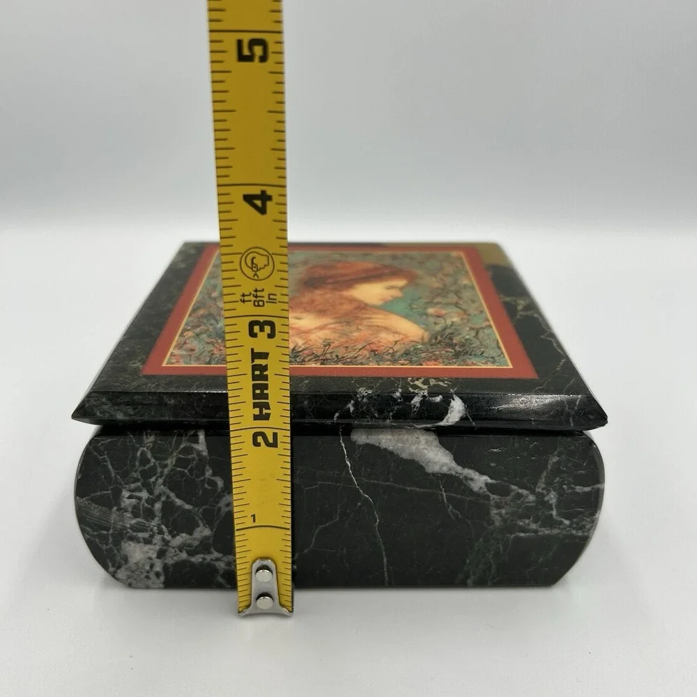Vintage Edna Hibel Square Marble Lidded Trinket Box‎ 4